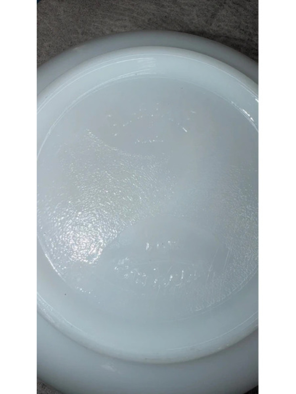 Vintage Glasbake Sunbeam White Milk Glass Mixing Bowl Double Pour Spout 8" MCM - Picture 4 of 4